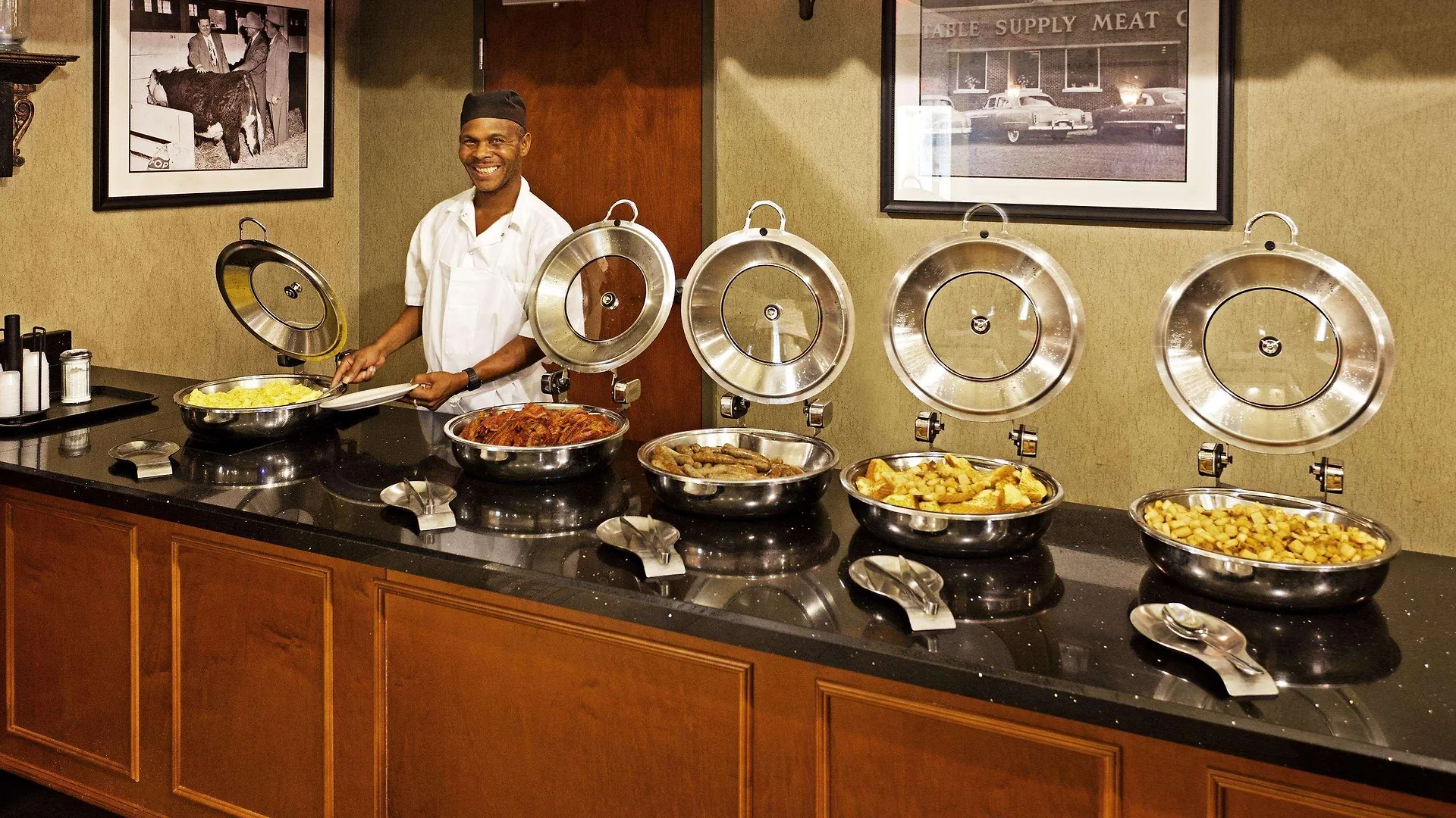 Embassy Suites Nashville - At Vanderbilt 3*,